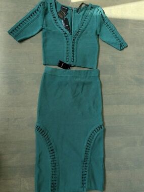 NWT New Bebe bandage Emerald Green skirt top X-Small co-ord set dress outfit XS